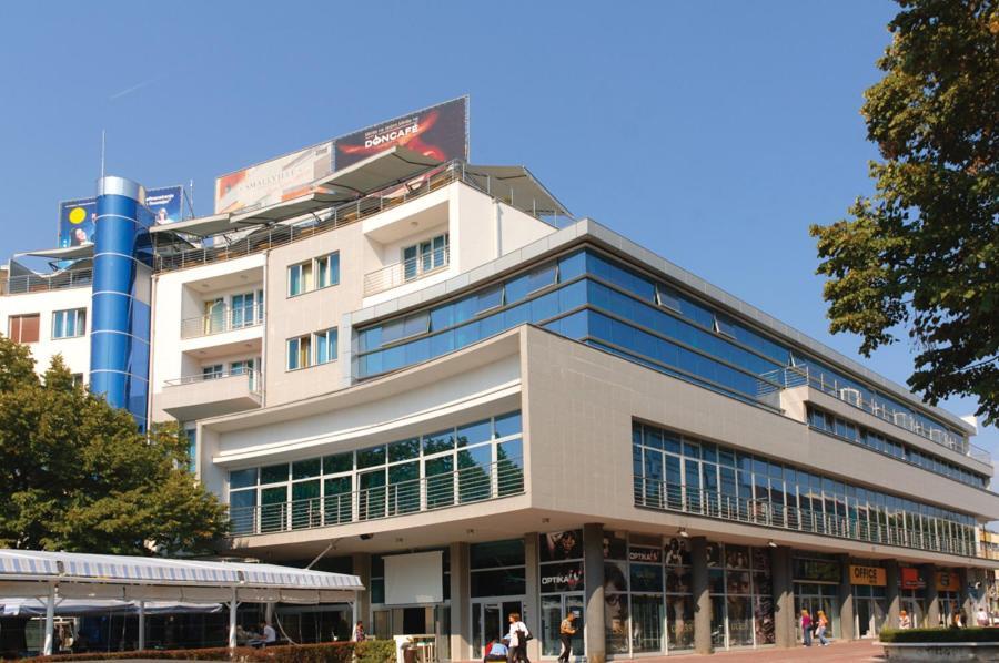 Hotel Turist Kraljevo Bagian luar foto